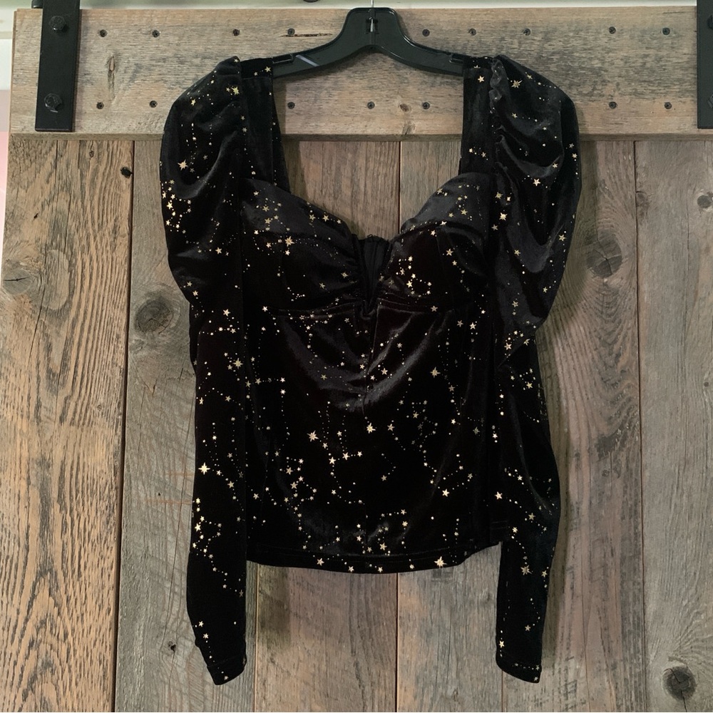 Women’s 2 NASTY GAL Black Celestial Star Velvet Metallic Puff Sleeve V-Neck Top